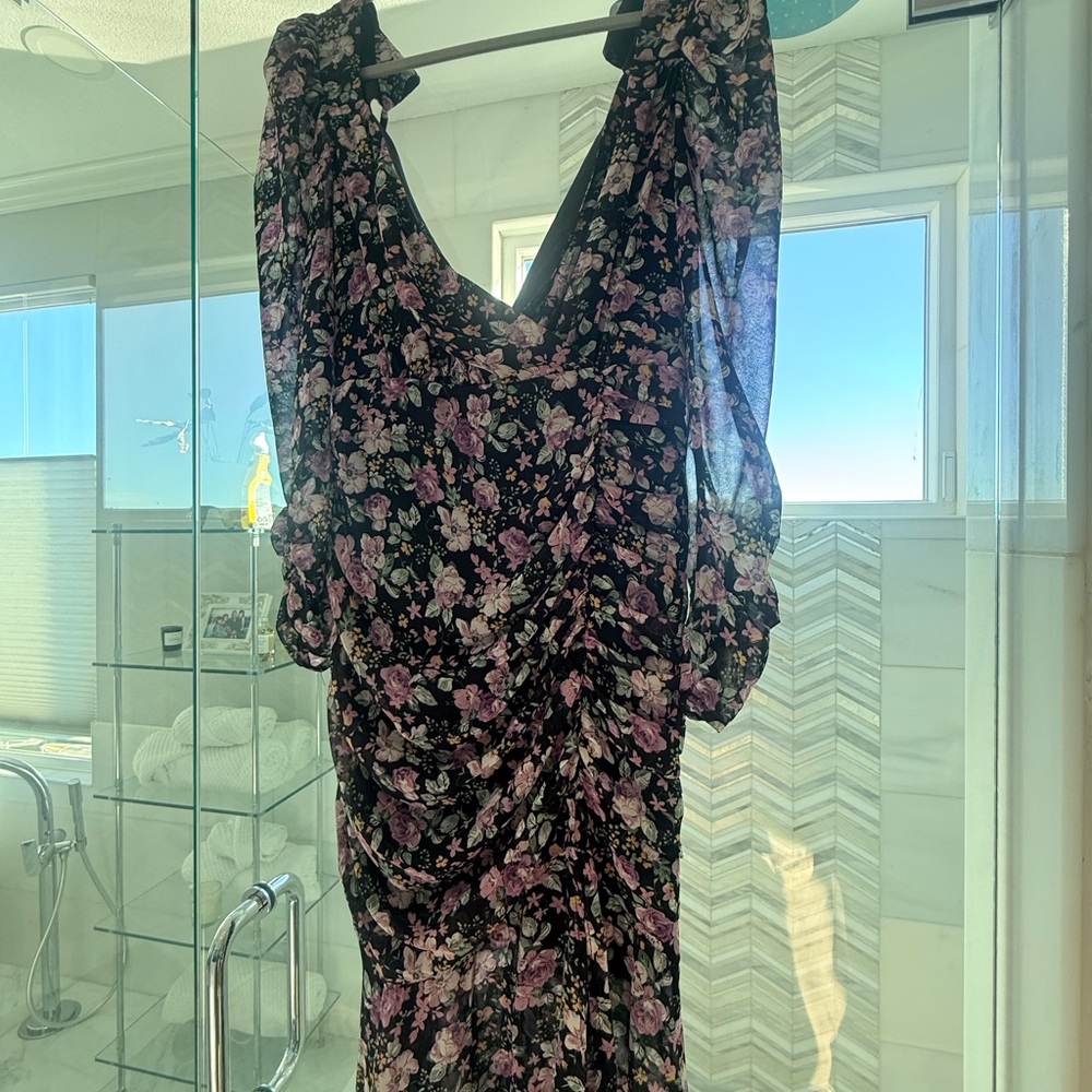 Elegant Floral Midi Dress in Black and Purple